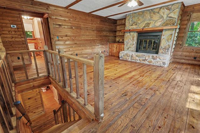 3477 Salem Road, Mineral Bluff, GA 30559