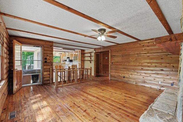 3477 Salem Road, Mineral Bluff, GA 30559