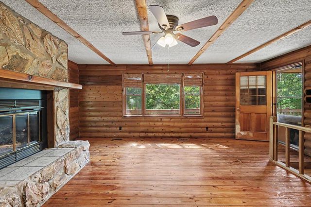 3477 Salem Road, Mineral Bluff, GA 30559