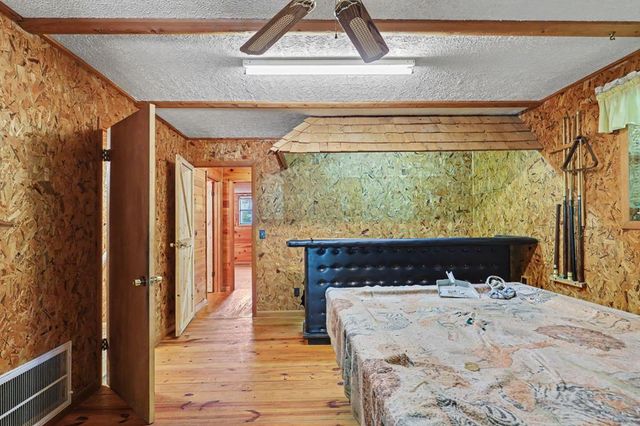 3477 Salem Road, Mineral Bluff, GA 30559
