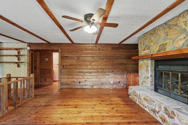 3477 Salem Road, Mineral Bluff, GA 30559