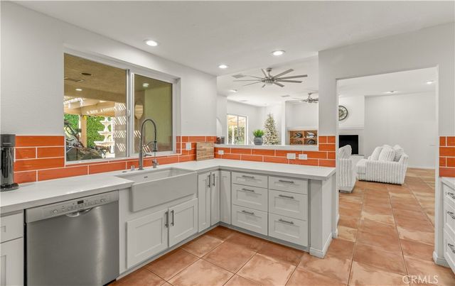 1820 E Racquet Club Road, Palm Springs, CA 92262
