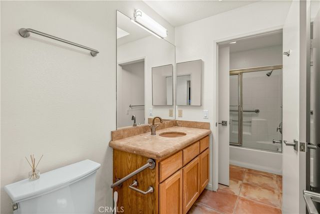 1820 E Racquet Club Road, Palm Springs, CA 92262