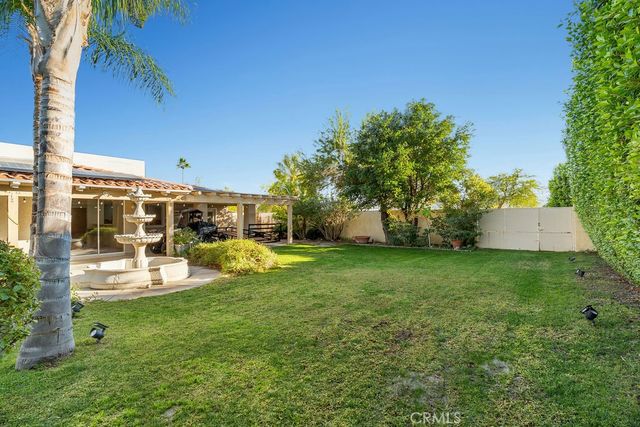 1820 E Racquet Club Road, Palm Springs, CA 92262