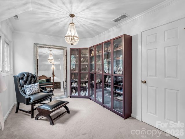 8 Sunny Ridge Drive, Asheville, NC 28804