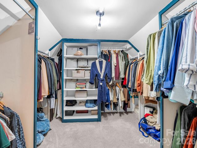 8 Sunny Ridge Drive, Asheville, NC 28804