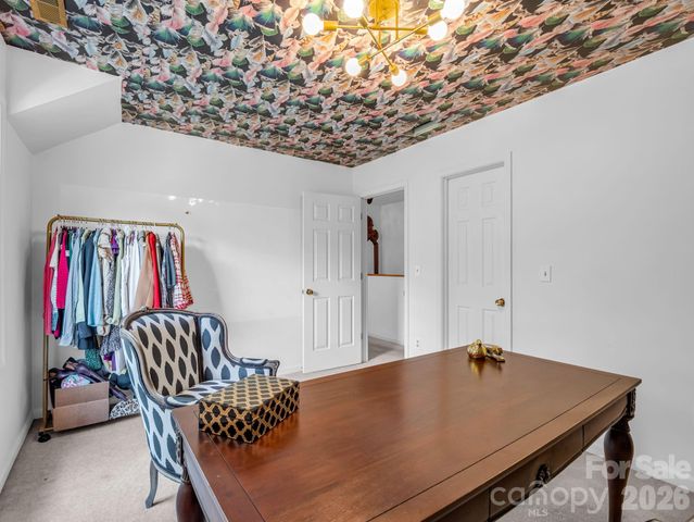 8 Sunny Ridge Drive, Asheville, NC 28804