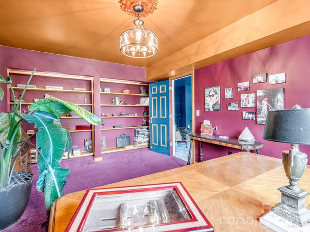 8 Sunny Ridge Drive, Asheville, NC 28804
