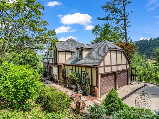 8 Sunny Ridge Drive, Asheville, NC 28804