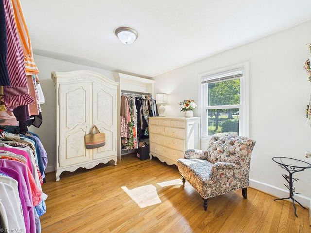1800 Fairview Boulevard, Winston-salem, NC 27127