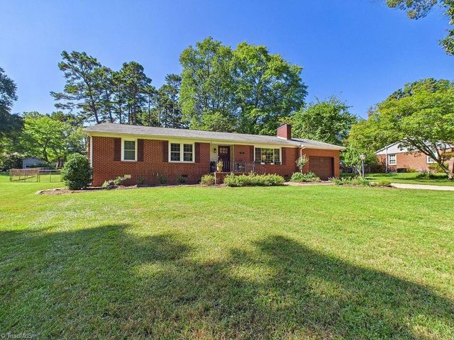 1800 Fairview Boulevard, Winston-salem, NC 27127