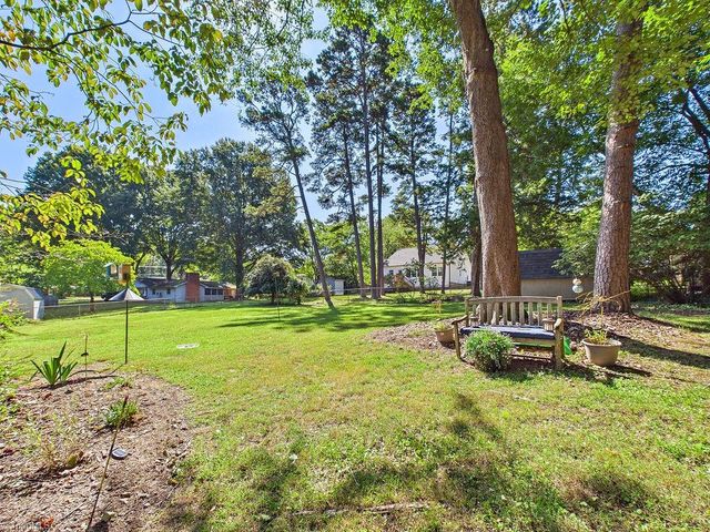 1800 Fairview Boulevard, Winston-salem, NC 27127