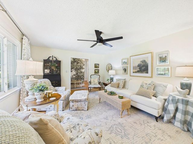 1800 Fairview Boulevard, Winston-salem, NC 27127
