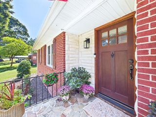 1800 Fairview Boulevard, Winston-salem, NC 27127