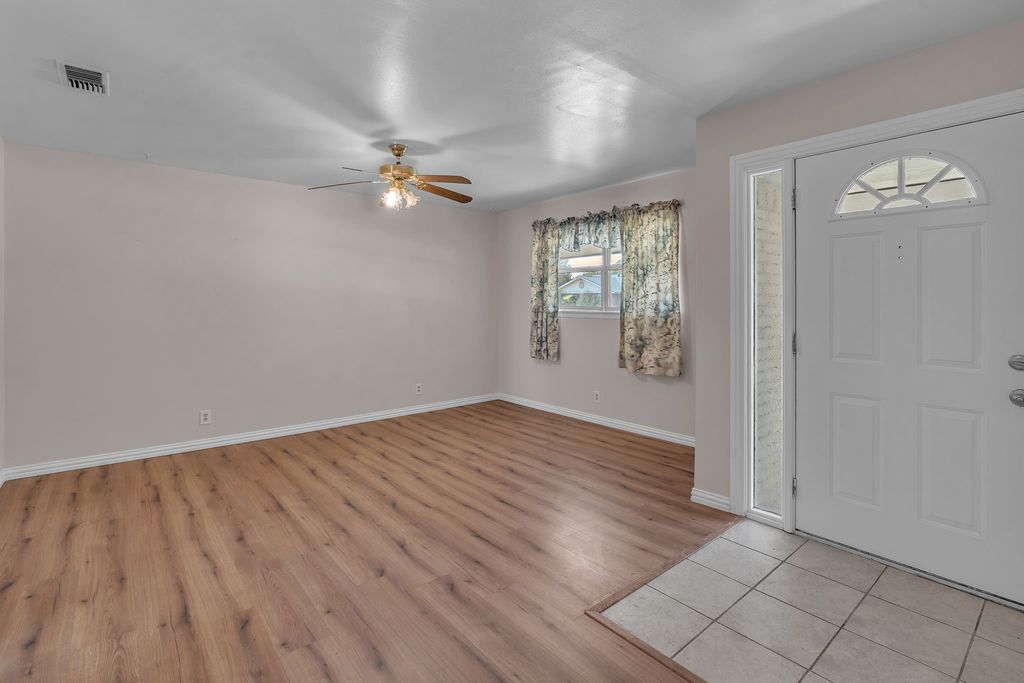5629 Woodway, Fort Worth, TX 76133 — photo 3