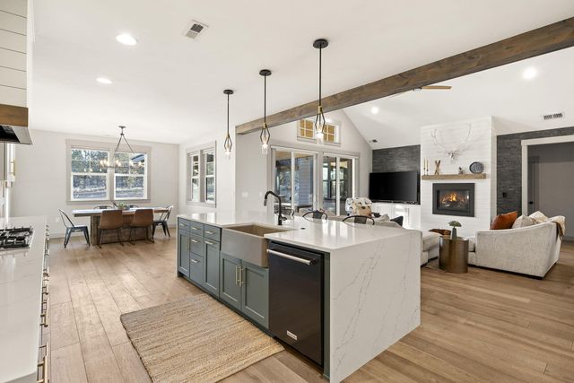 67554 Trout Lane, Bend, OR 97703