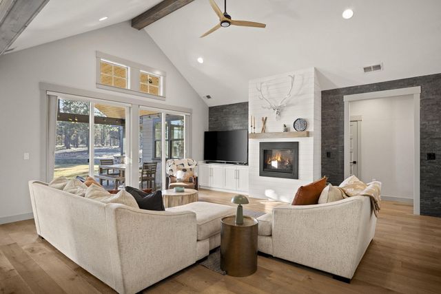 67554 Trout Lane, Bend, OR 97703