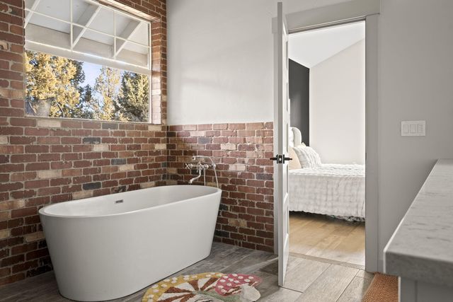 67554 Trout Lane, Bend, OR 97703