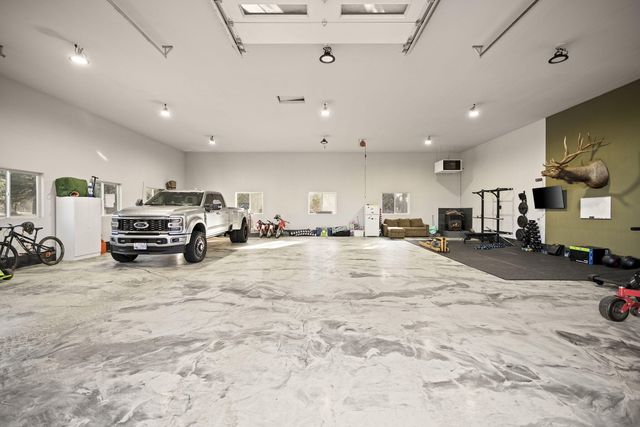 67554 Trout Lane, Bend, OR 97703