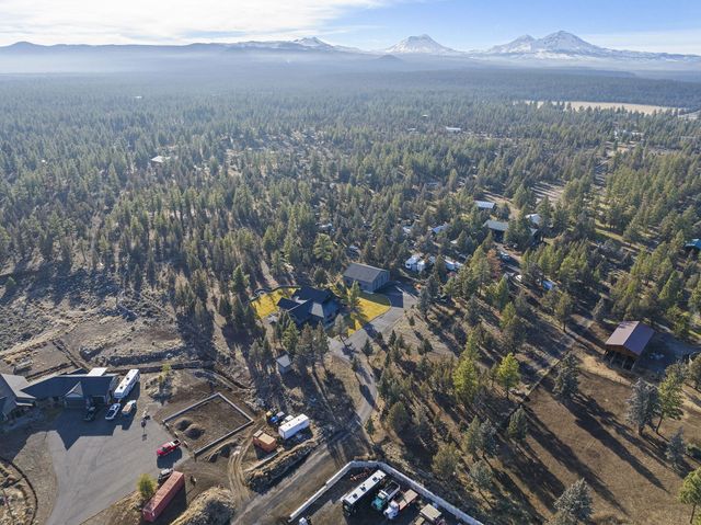 67554 Trout Lane, Bend, OR 97703