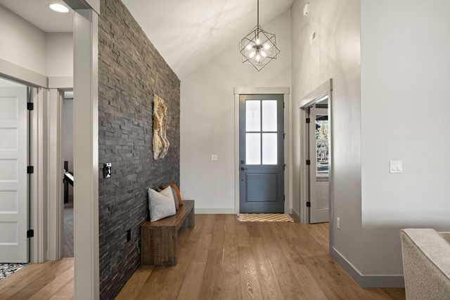 67554 Trout Lane, Bend, OR 97703