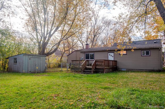 21370 Purdue Avenue, Farmington, MI 48336