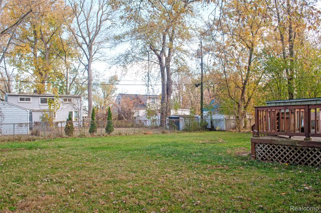 21370 Purdue Avenue, Farmington, MI 48336