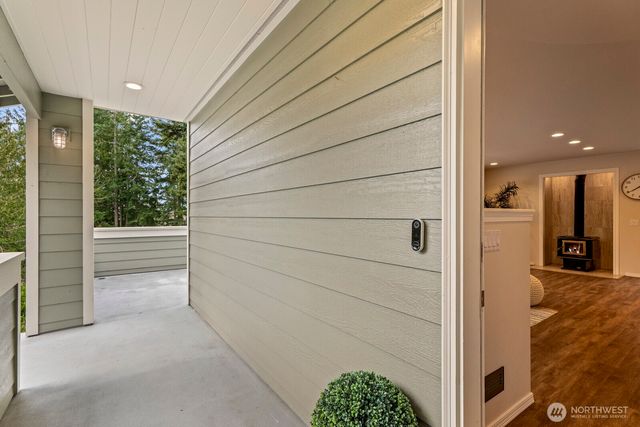 945 Rowe Road, Camano Island, WA 98282