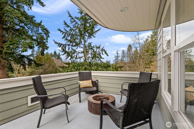 945 Rowe Road, Camano Island, WA 98282