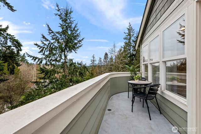 945 Rowe Road, Camano Island, WA 98282