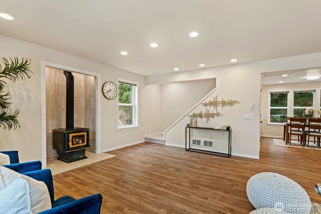 945 Rowe Road, Camano Island, WA 98282