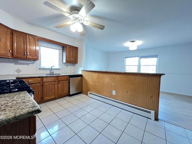 9 Westport Drive, Toms River, NJ 08757