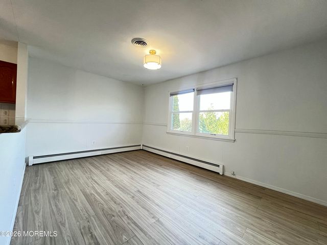 9 Westport Drive, Toms River, NJ 08757
