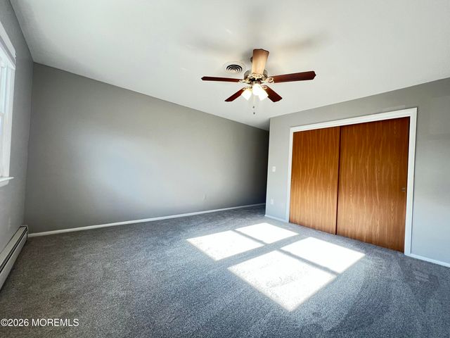 9 Westport Drive, Toms River, NJ 08757