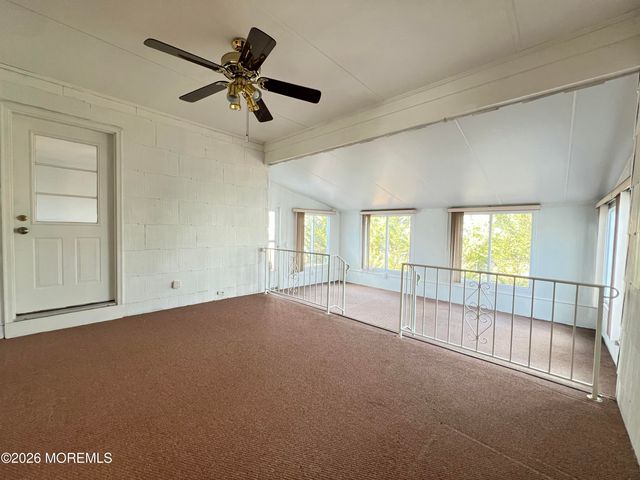 9 Westport Drive, Toms River, NJ 08757