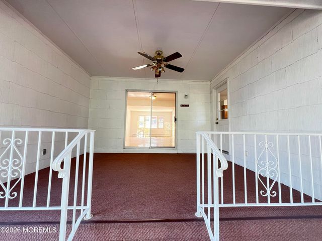 9 Westport Drive, Toms River, NJ 08757