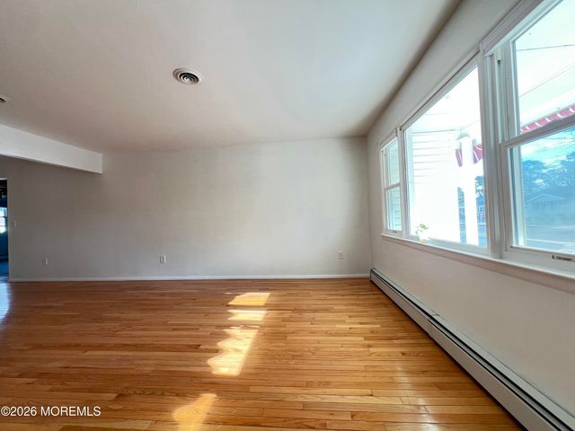 9 Westport Drive, Toms River, NJ 08757