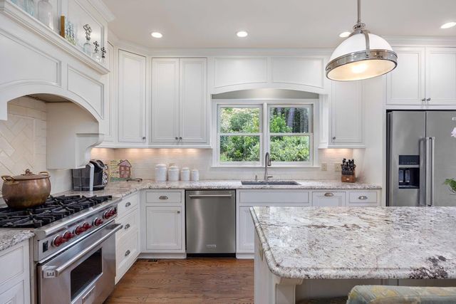 2 Stonewood Court, Columbus, GA 31904