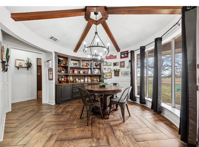 5087 S FM 69, Como, TX 75431