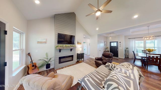3773 Blythes Ferry Rd, Dayton, TN 37321