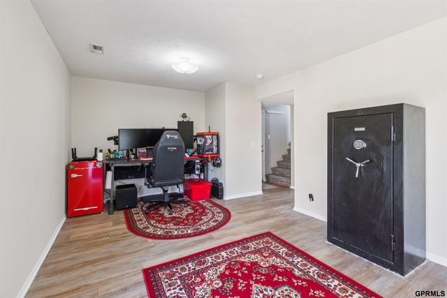 5703 S 186th Avenue, Omaha, NE 68135