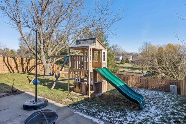 5703 S 186th Avenue, Omaha, NE 68135