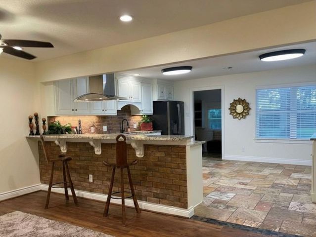 204 Edens Avenue, League City, TX 77573