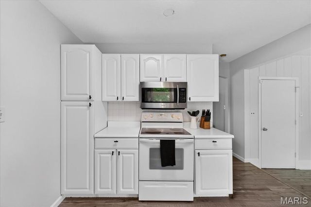 22 Armitage Drive, St Peters, MO 63376