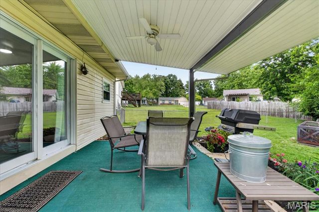 22 Armitage Drive, St Peters, MO 63376
