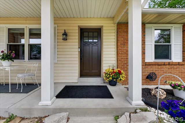 22 Armitage Drive, St Peters, MO 63376