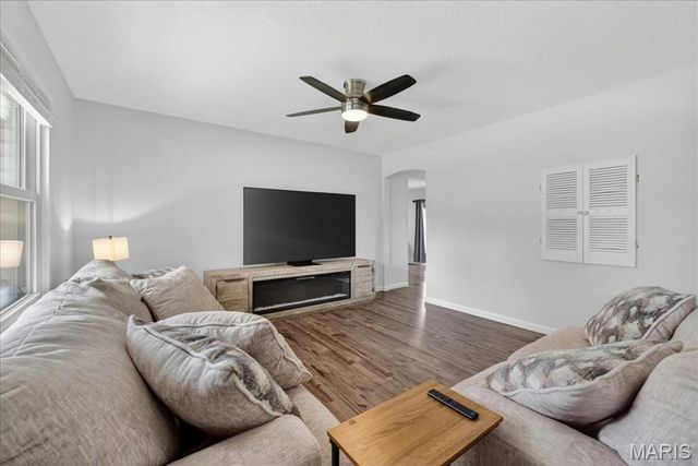 22 Armitage Drive, St Peters, MO 63376