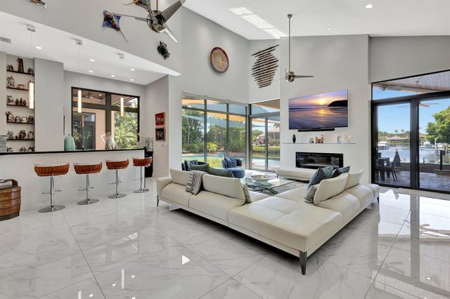 2783 Rhone Drive, Palm Beach Gardens, FL 33410