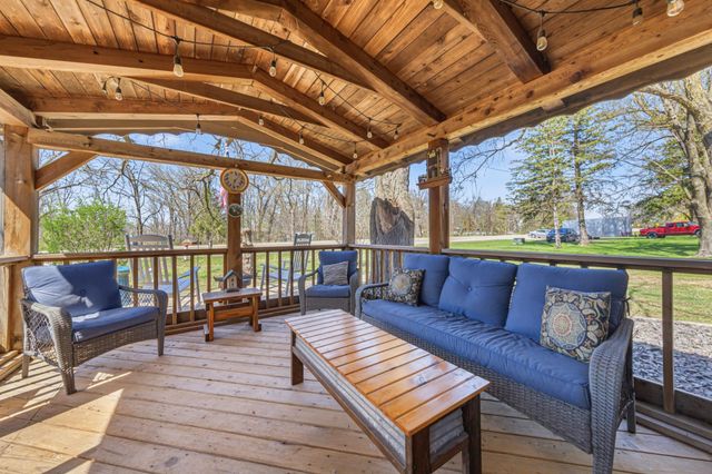 1304 34th Drive NE, Austin, MN 55912