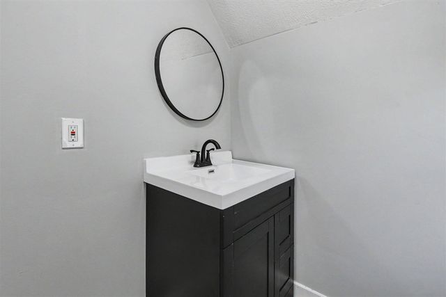 315 N Dexter Street, Ionia, MI 48846
